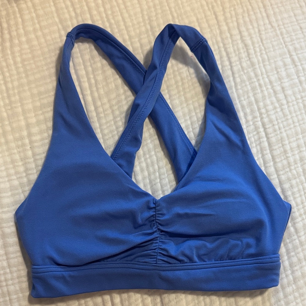 Seamless Blue Cross-Back Sports Bra